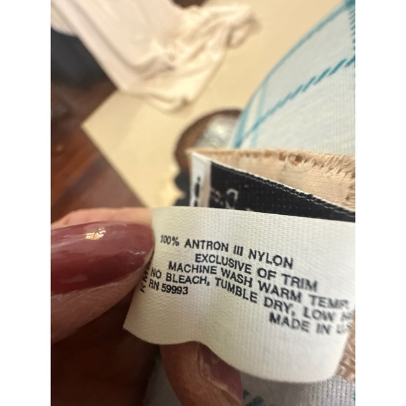 Lot of 4 Christian Dior Intimates Vintage Bras-4 Panties Lace Satin Nylon Small - Picture 6 of 6